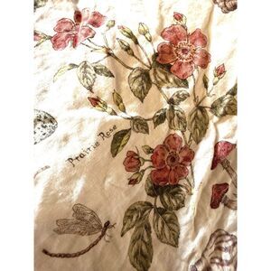 Queen Size Garnet Hill Botanical Garden Relaxed Linen Sheets white background